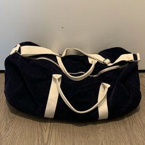 BRANDY MELVILLE J GALT CORDUROY DUFFLE BAG (GOOD CONDITION)